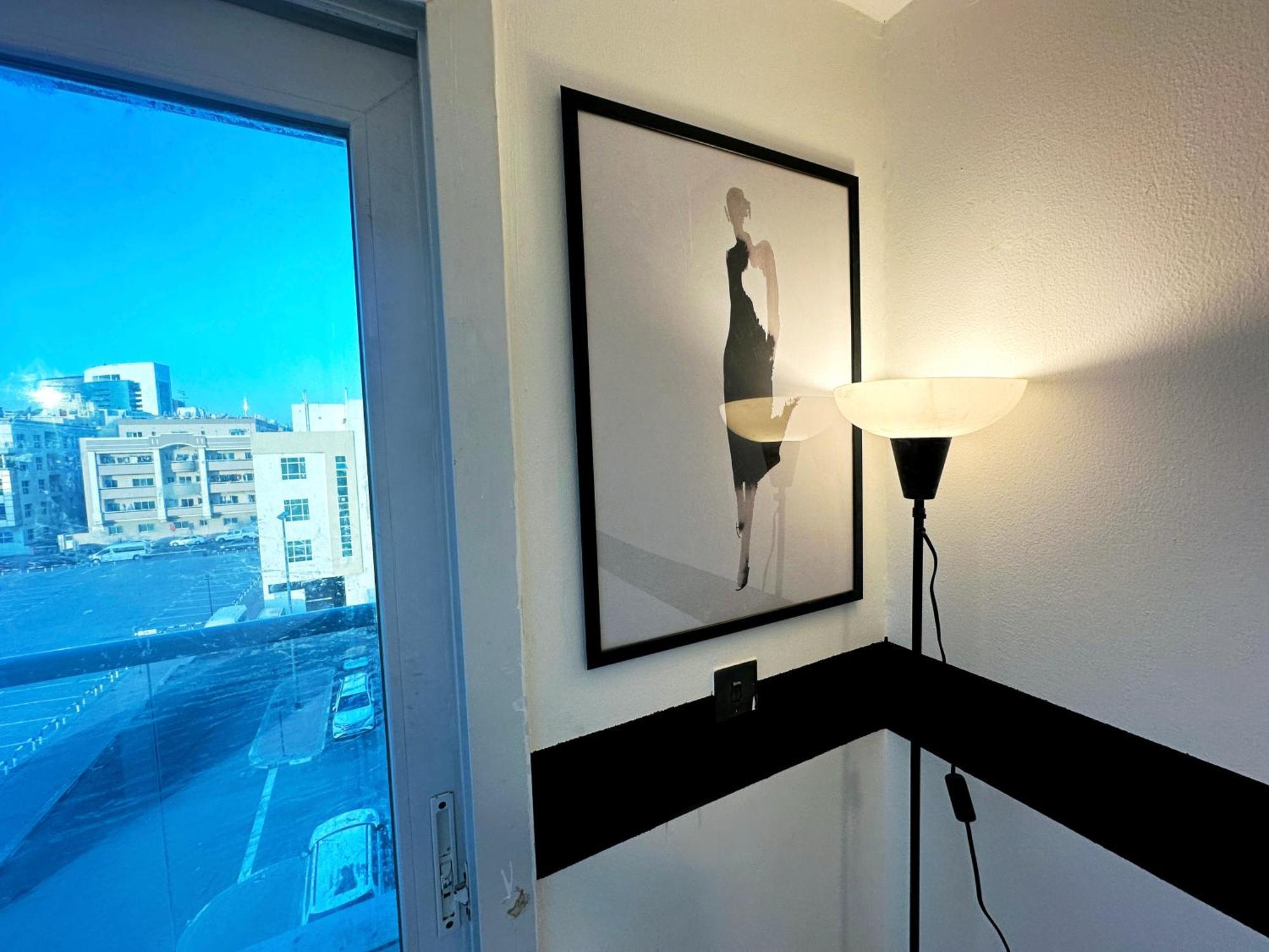 Partition Room In Al Seef Near Burjuman Metro Дубай Екстериор снимка